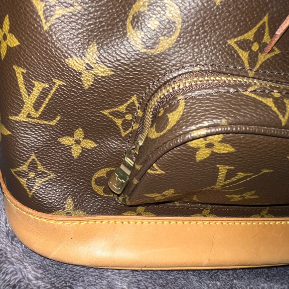 Louis Vuitton Montsouris MM - Picture 4 of 14